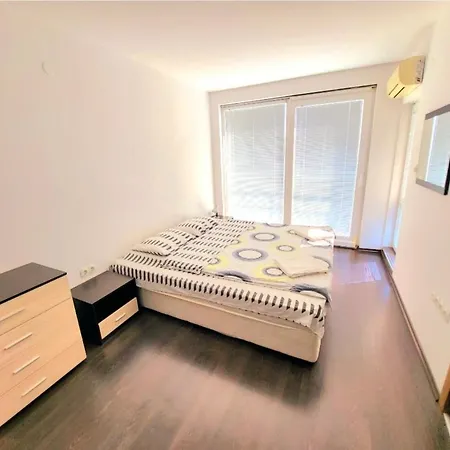 Sunny Dream Family In Apartment
